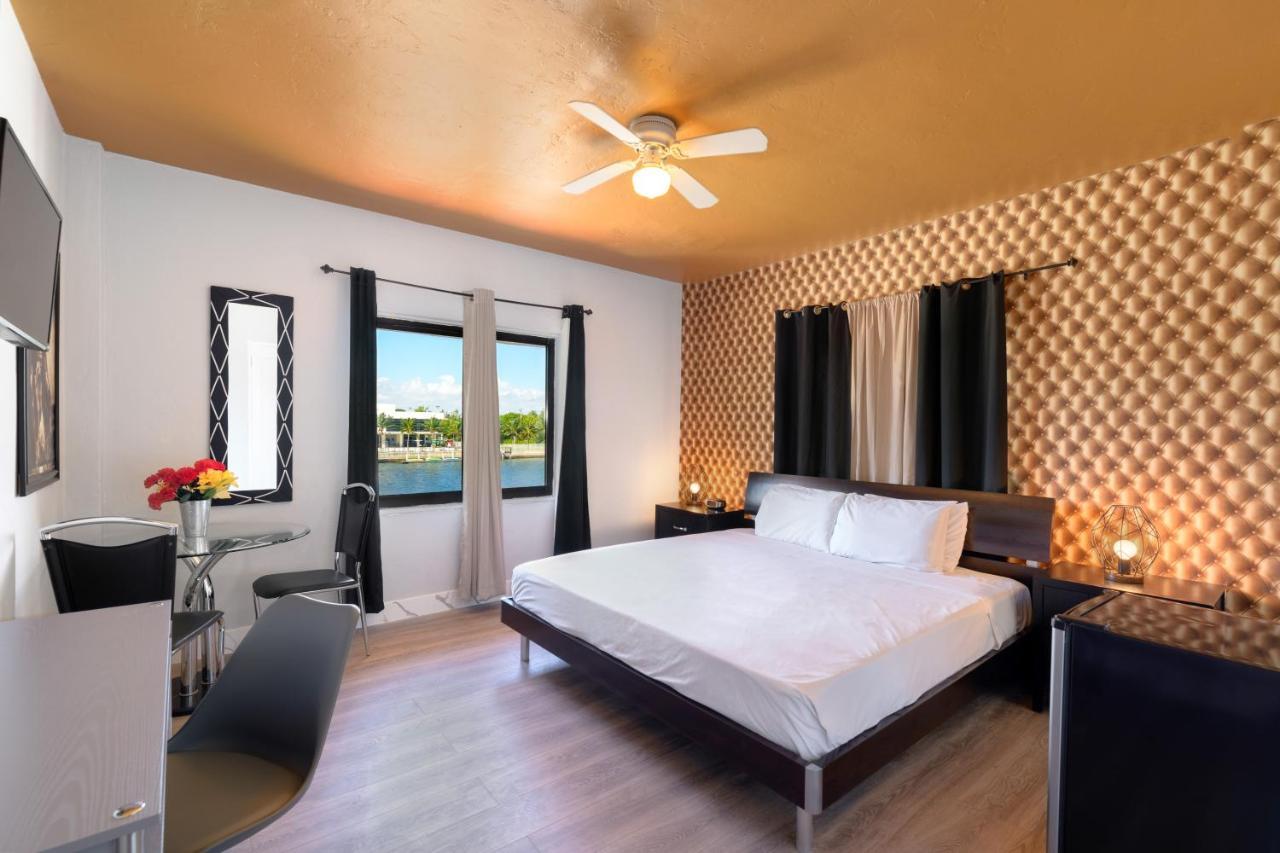 Superior King Room Fully Renovated