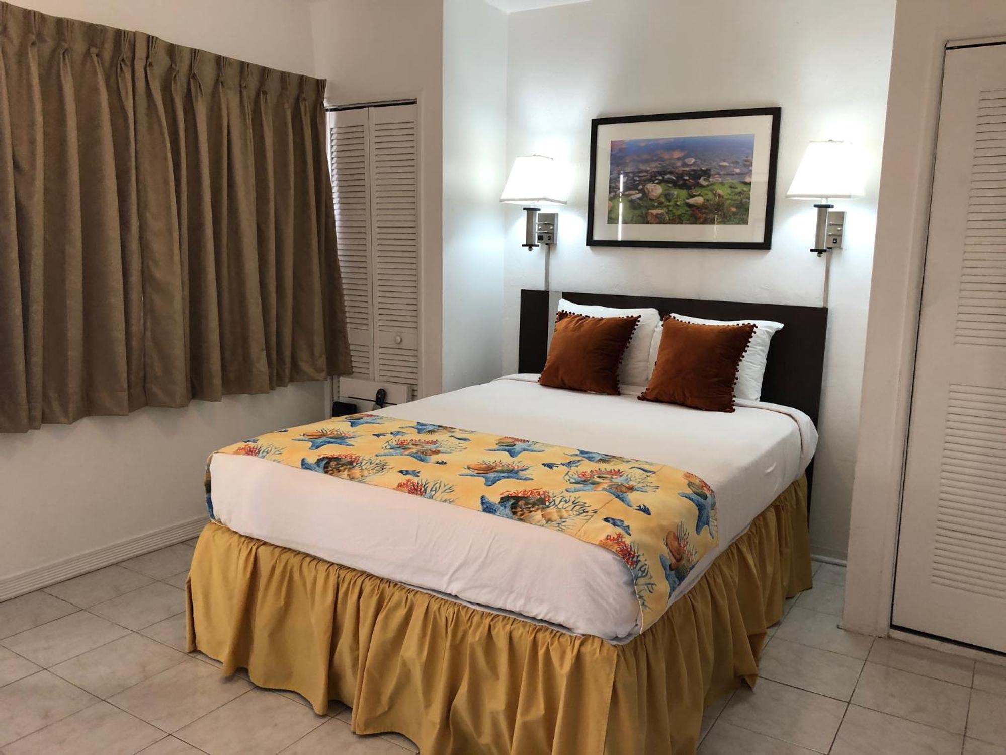 Studio One Bed