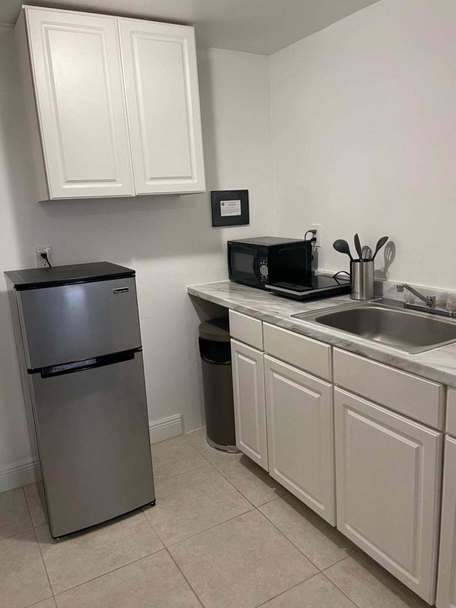 Superior Double Room Two Double Beds Kitchen