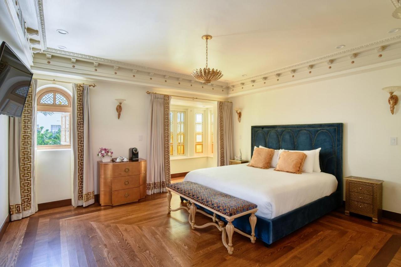 Premier Suite