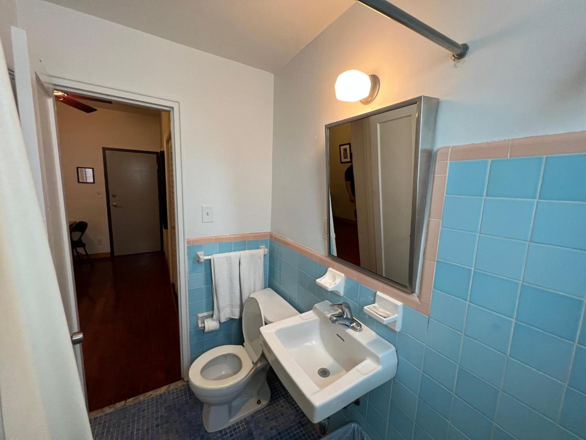 Suite 2