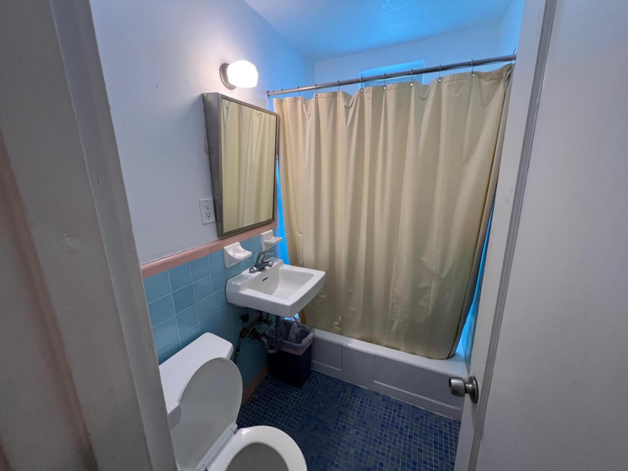 Suite 2