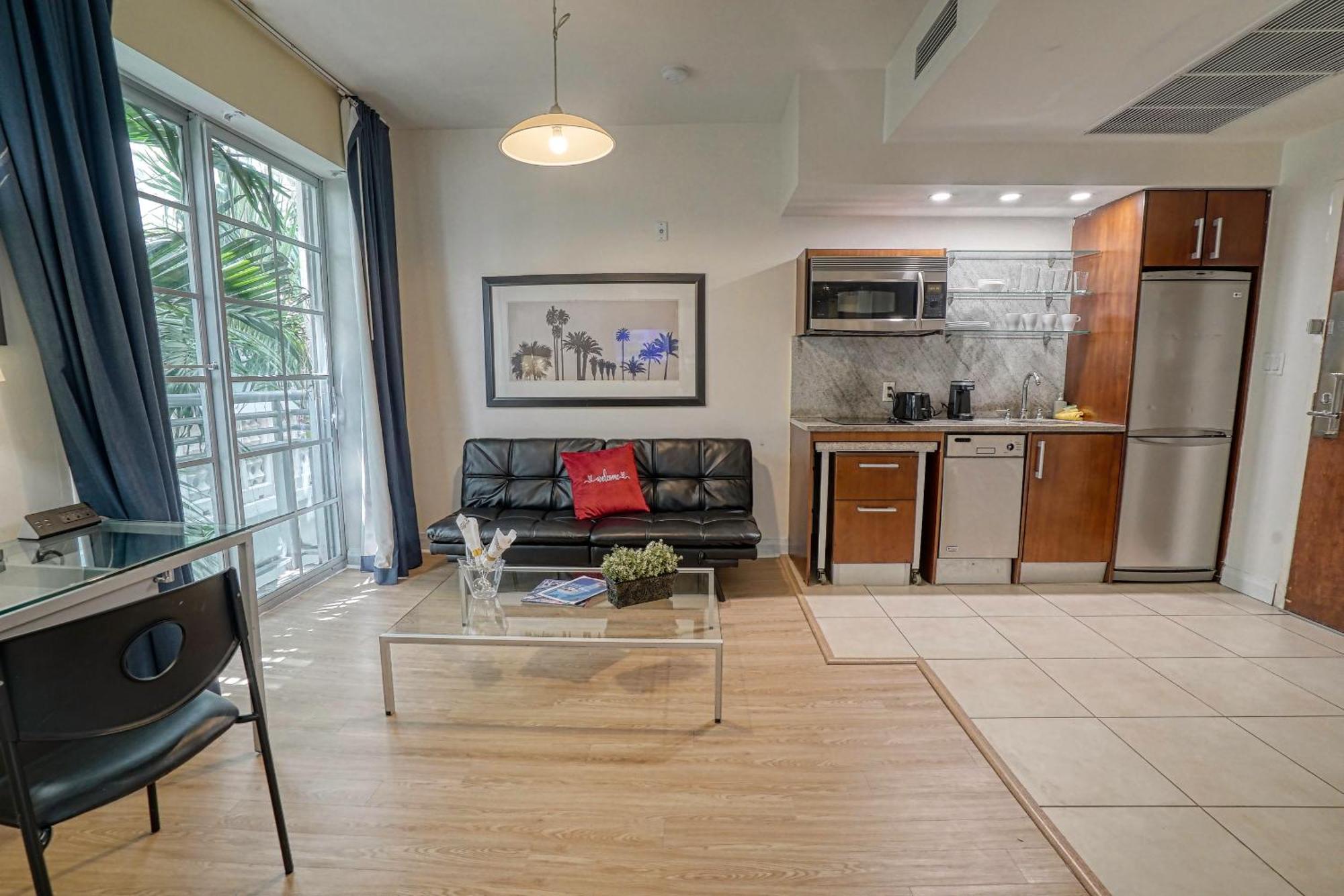 Deluxe Apartment