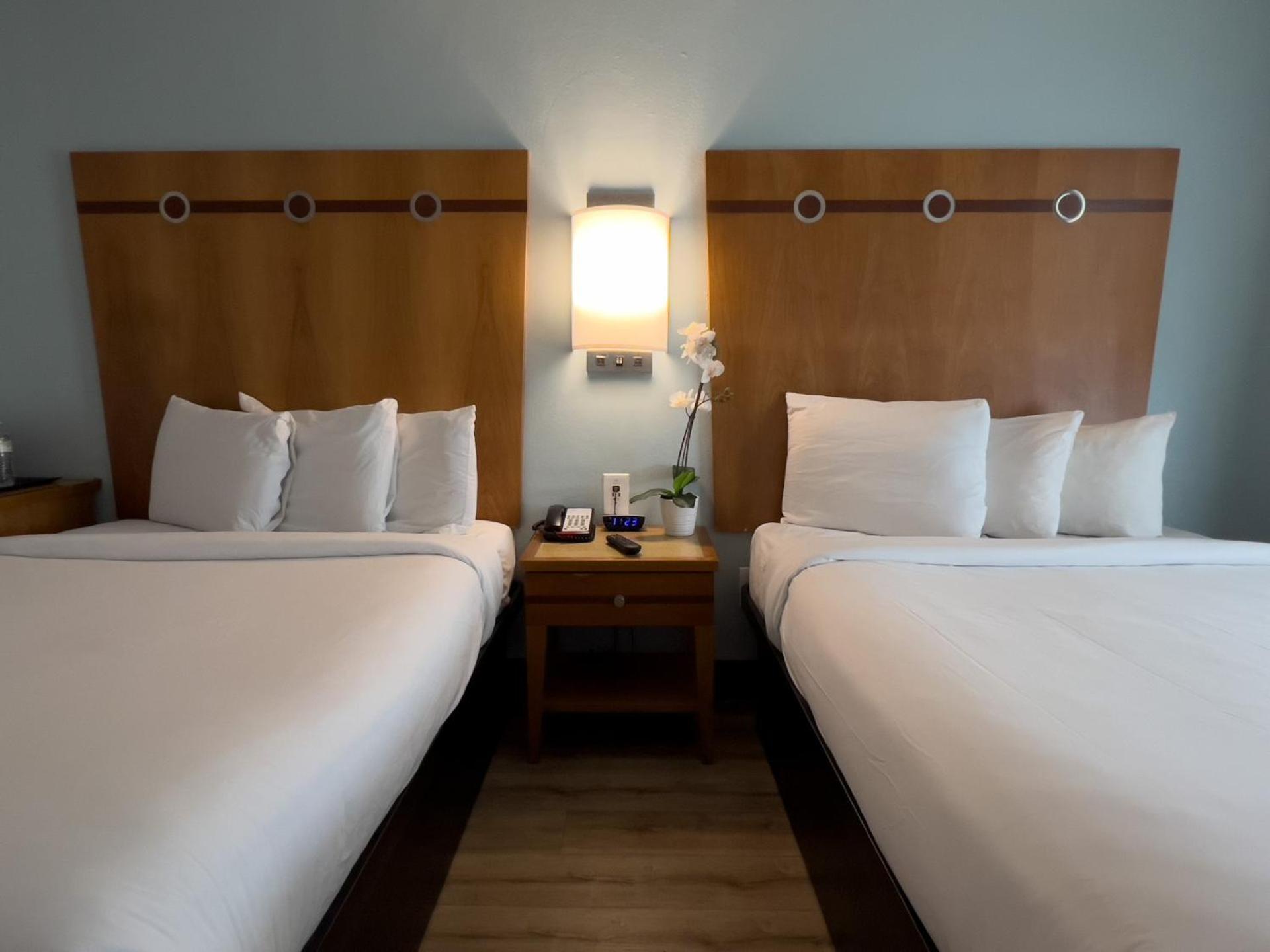 Double Room with Two Double Beds - Non-Smoking,1211163937:JPEG