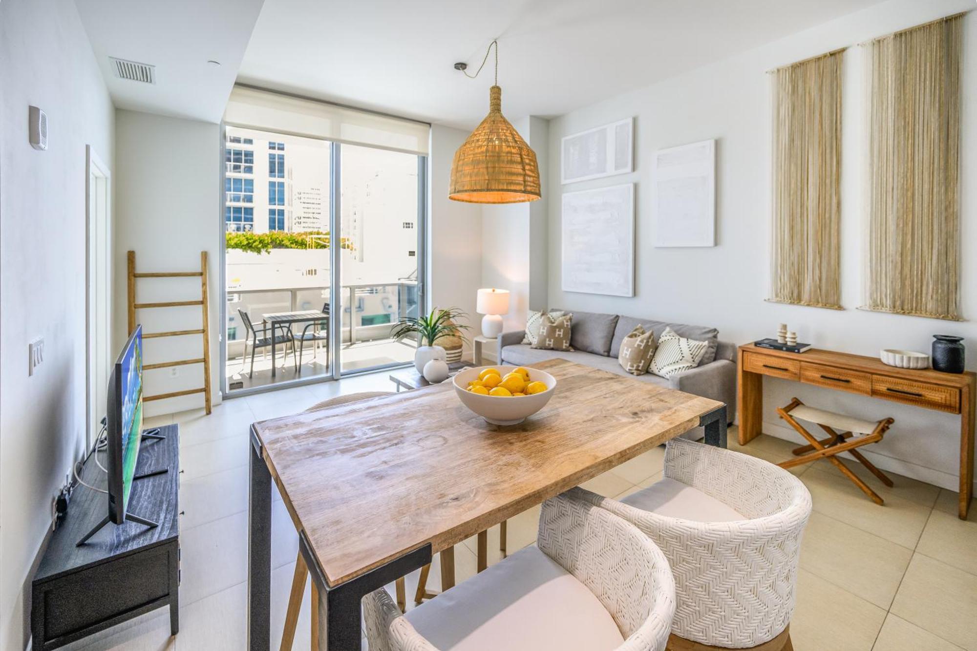 One-Bedroom Apartment Partial Sea View