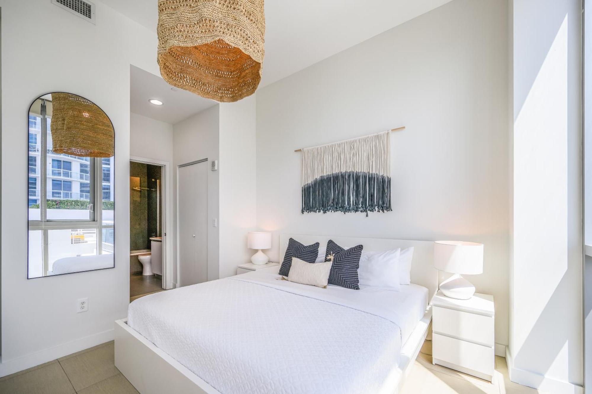 One-Bedroom Apartment Partial Sea View