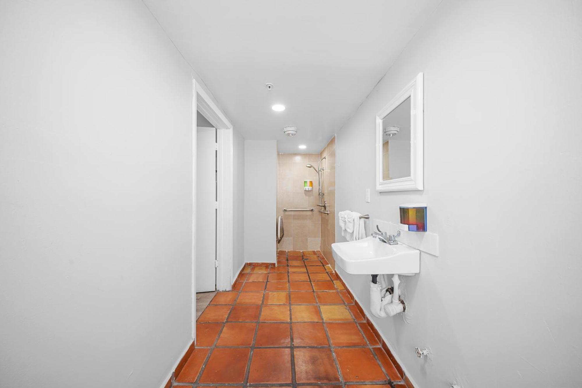 Superior Accessible Queen Studio Kitchen