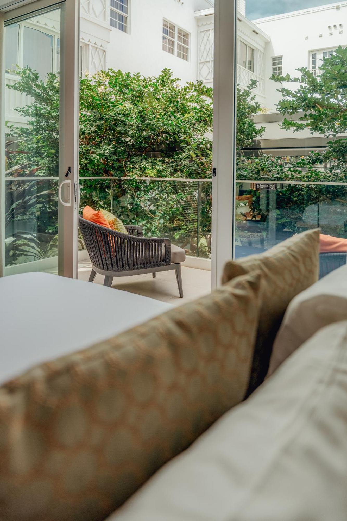 Premium Terrace King