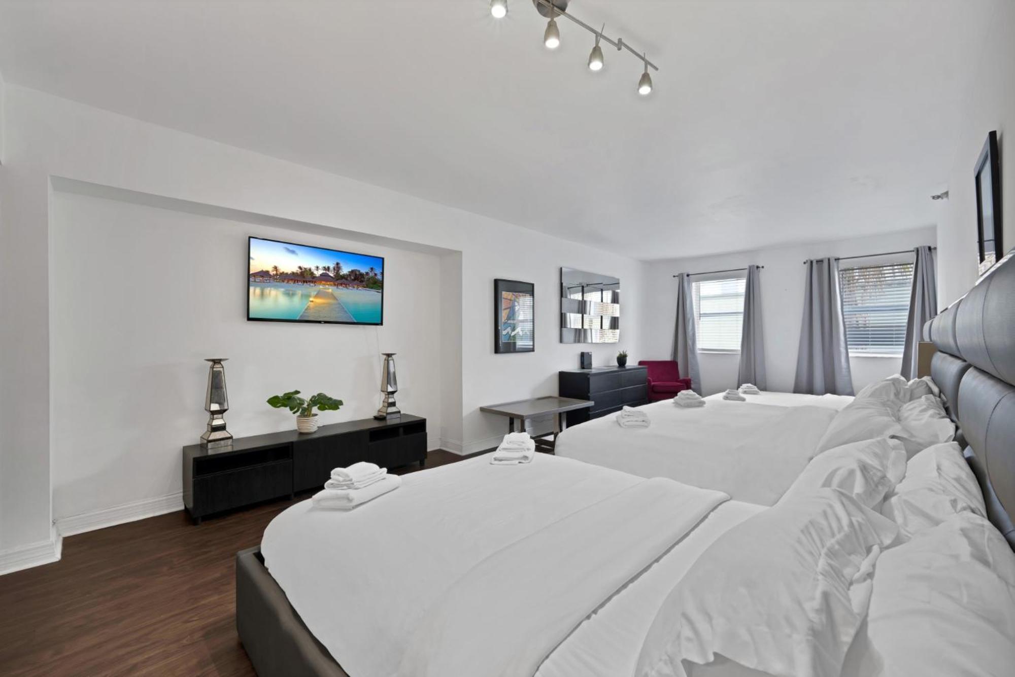 Studio Apartment