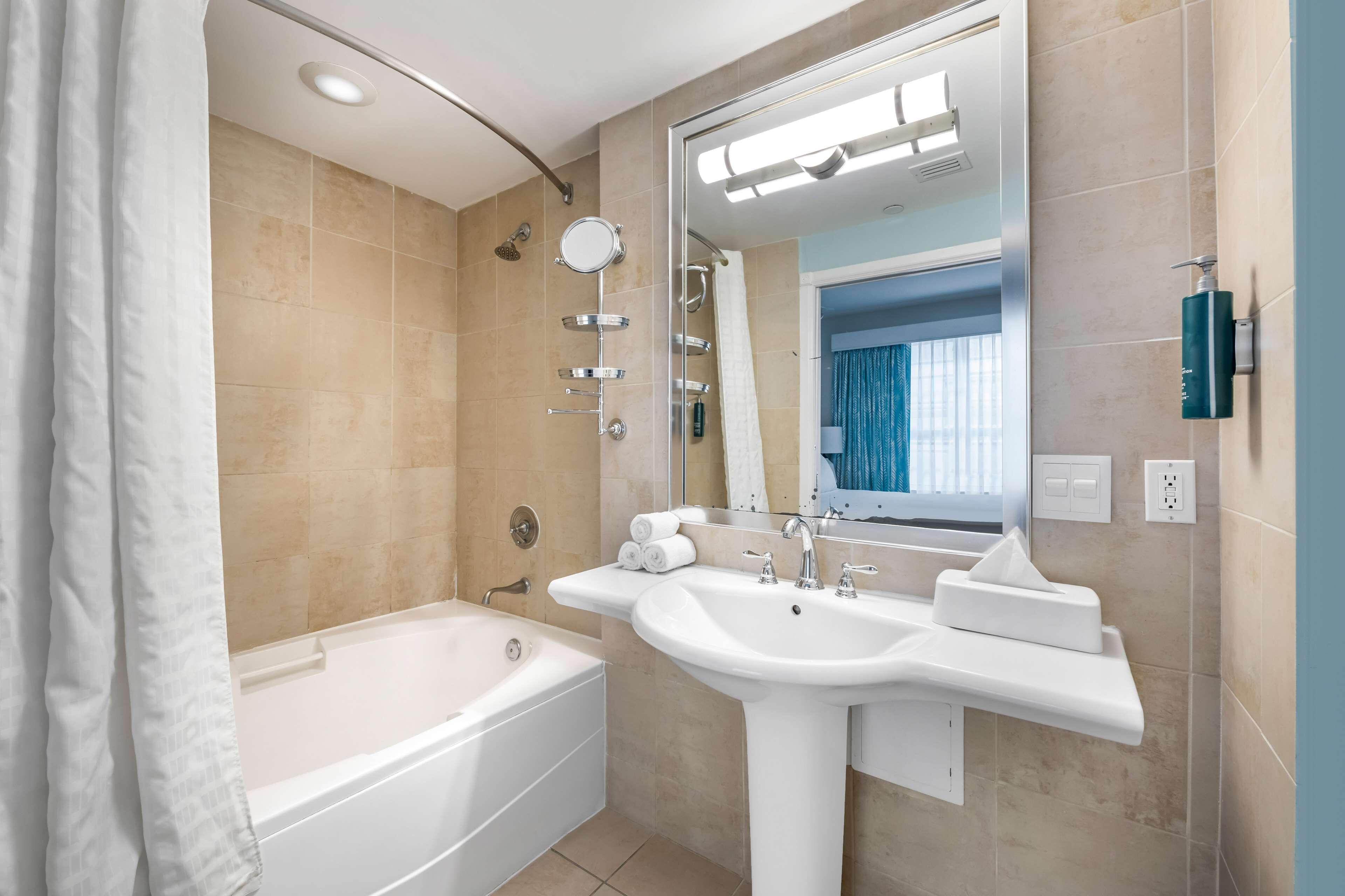 One-Bedroom King Suite with Sofa Bed and Partial Ocean View
