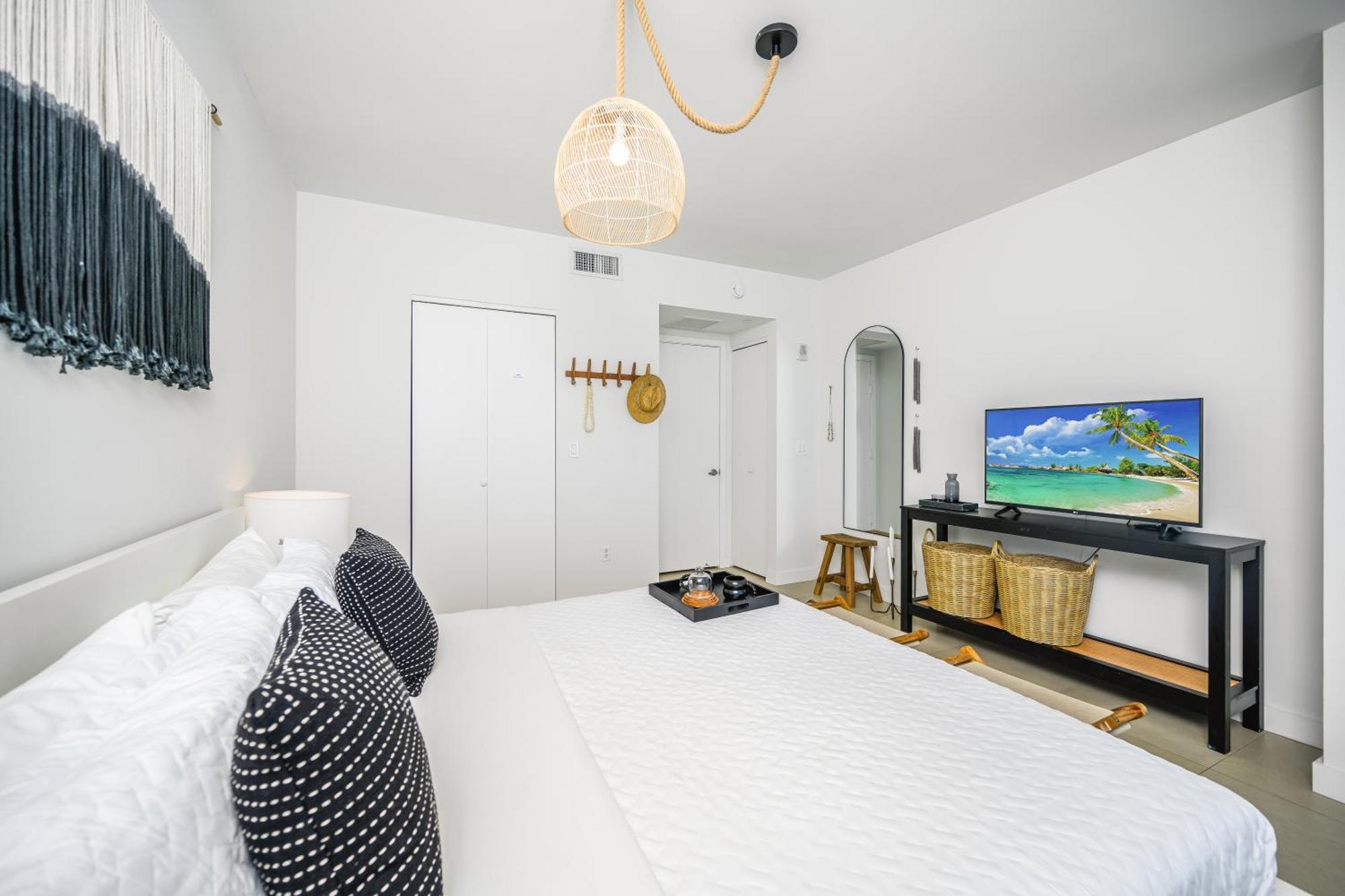One-Bedroom Apartment City View No Balcony