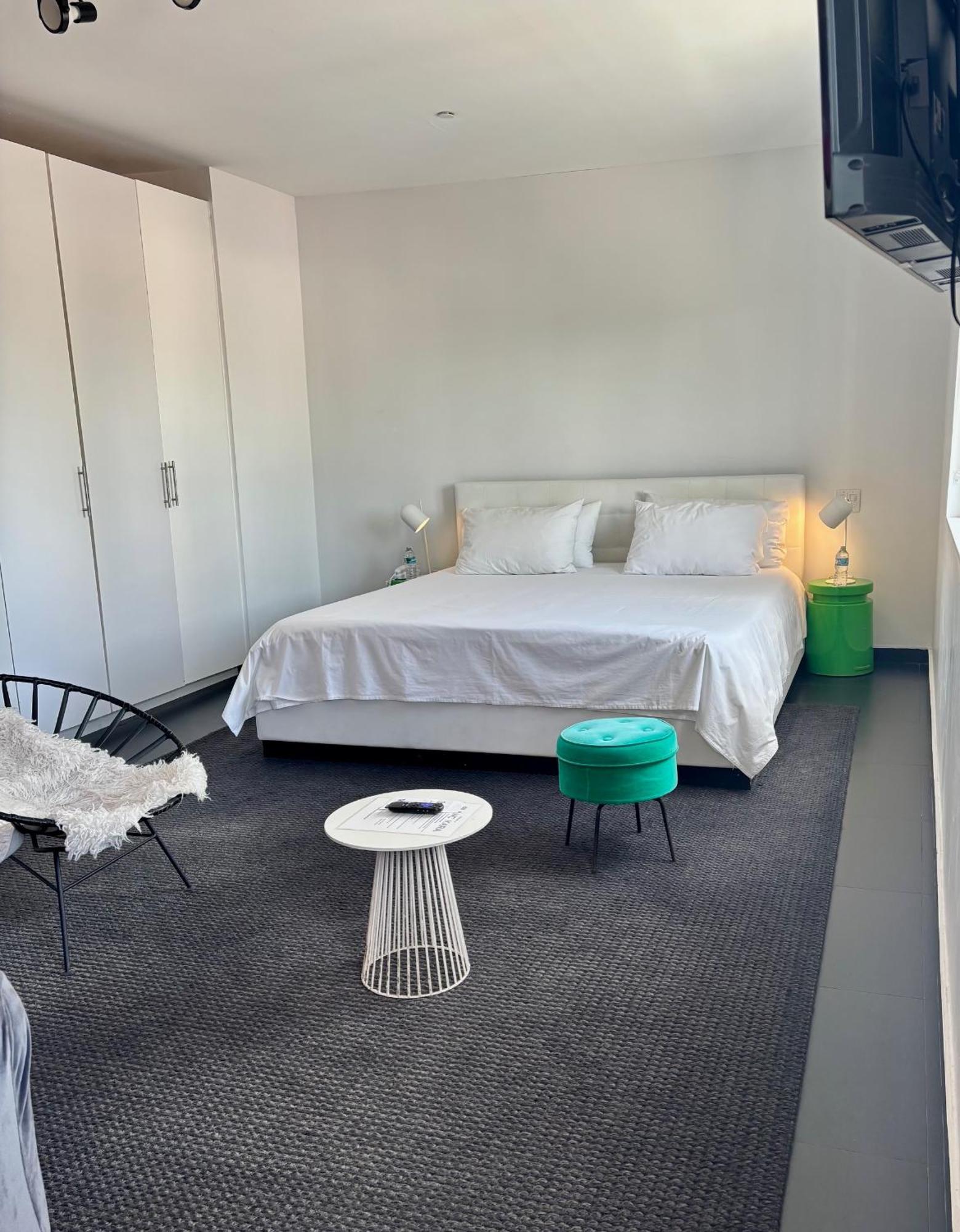 Standard Suite