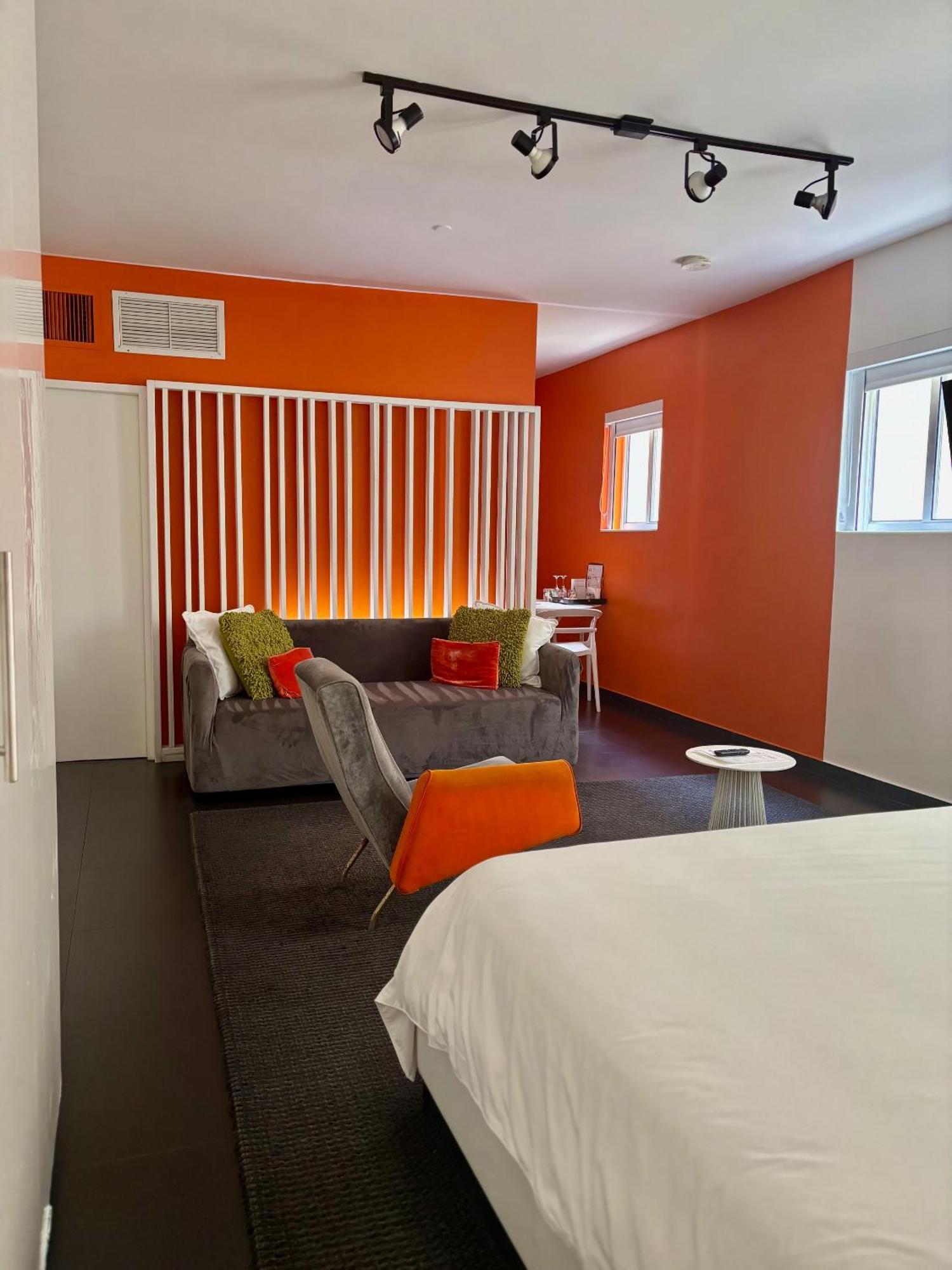 Standard Suite