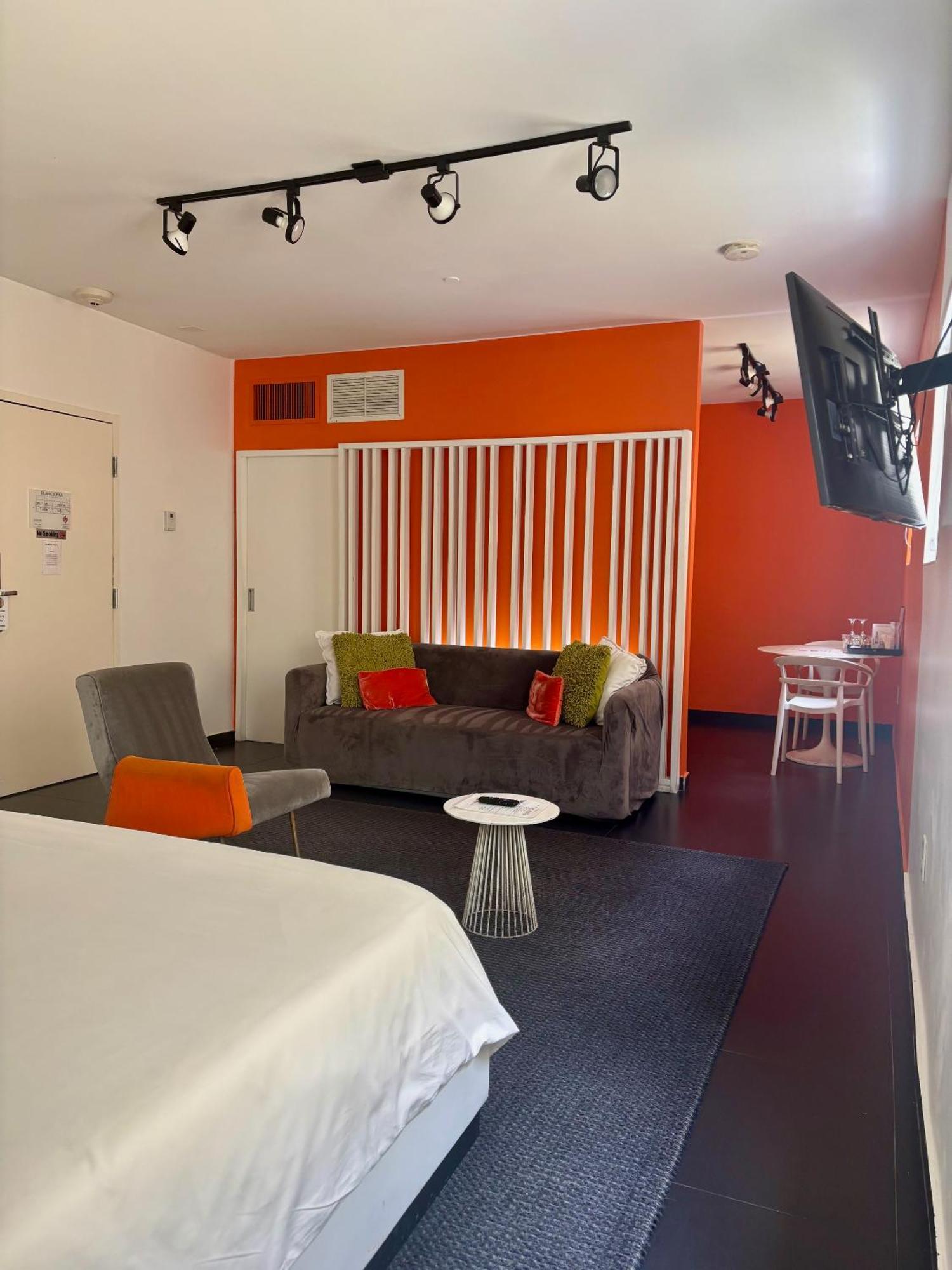 Standard Suite