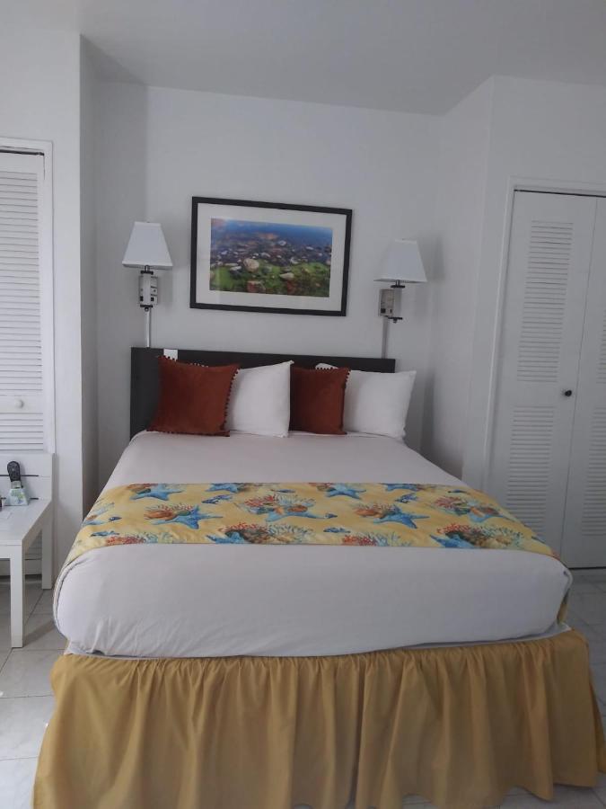 Studio One Bed