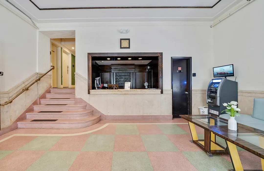 Greenview Hotel By Lowkl-1