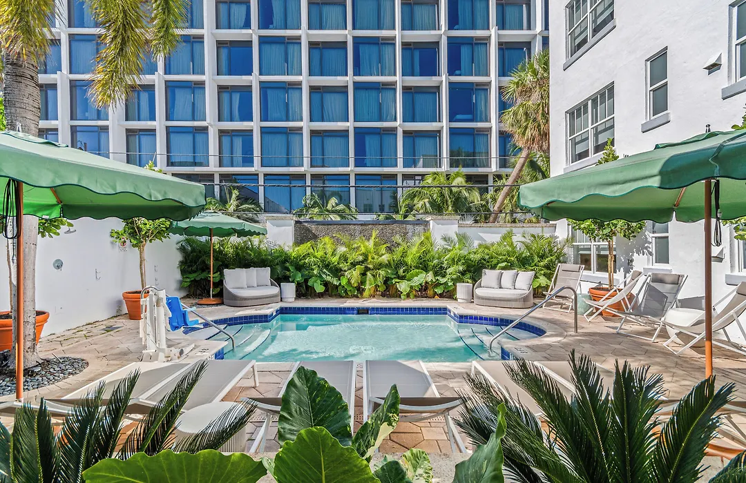 Corendon South Beach Miami-1