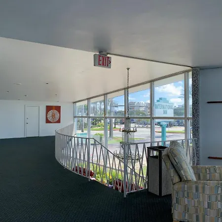 International Inn On The Bay-3