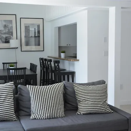 New Point Miami Beach Apartments-2