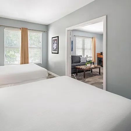 Kasa La Flora Miami Beach-2