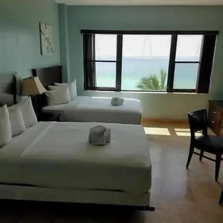 Ocean Front Casablanca Studios With Full Kitchens & Beach Access By Bl Rentals-2