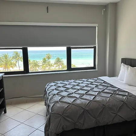 Ocean Front Casablanca Studios With Full Kitchens & Beach Access By Bl Rentals-3