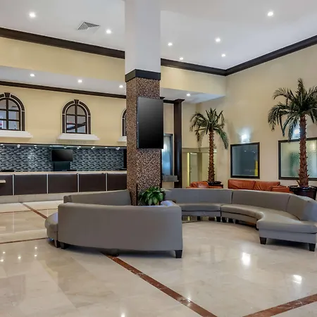 Ramada Plaza By Wyndham Marco Polo Beach Resort-3
