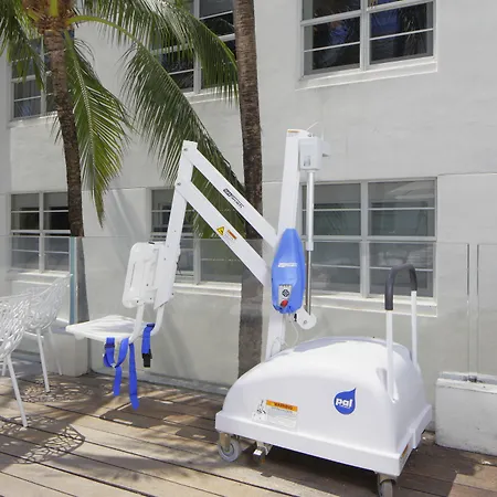 Hotel Breakwater South Beach-3