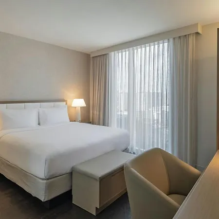 Residence Inn Miami Sunny Isles Beach-3