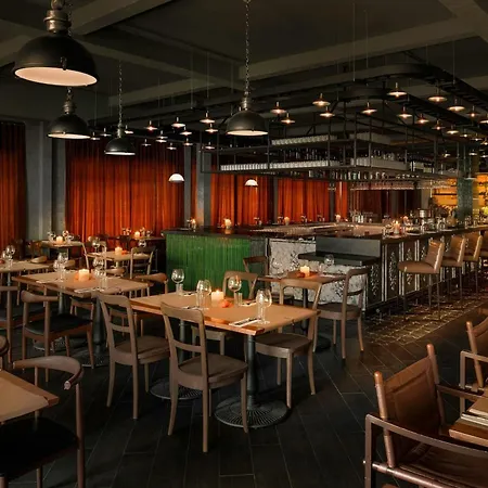 Moxy Miami South Beach-3