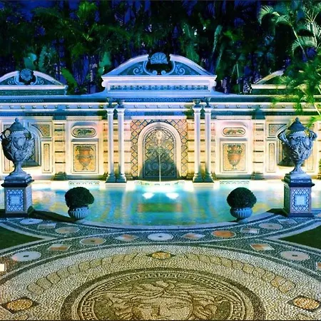 The Villa Casa Casuarina-2