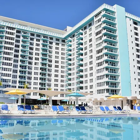 Oceanfront Contemporary Suites-2