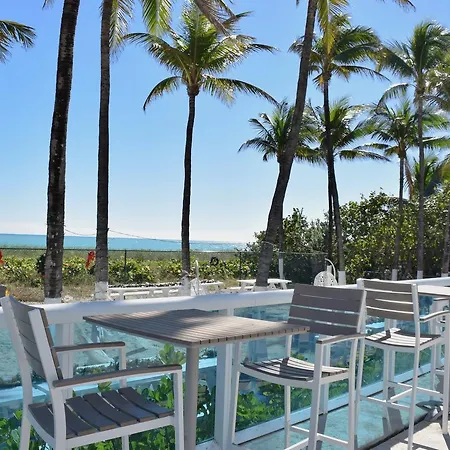 Oceanfront Contemporary Suites-3